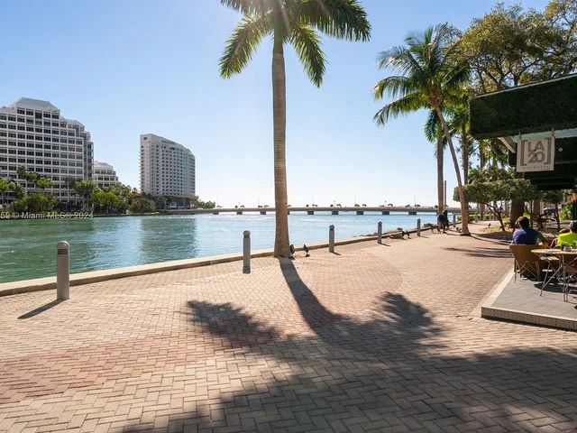 495 Brickell Ave, Miami FL 33131