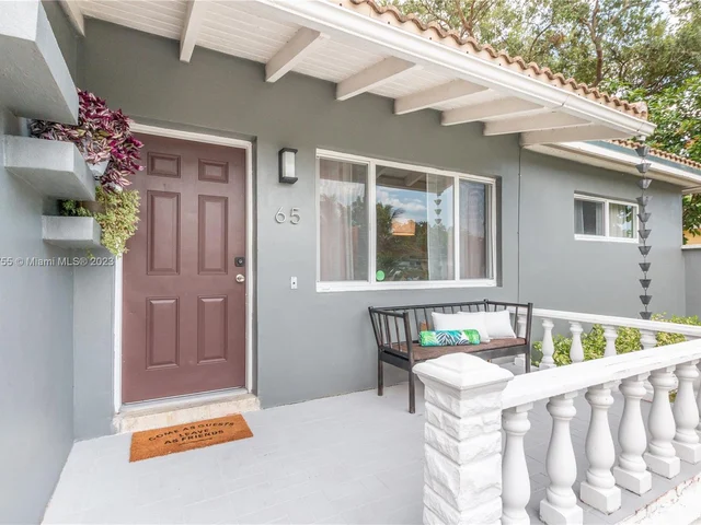 65 NW 116th St, Miami FL 33168