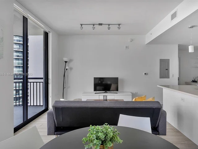 999 SW 1st Ave # 3315, Miami FL 33130