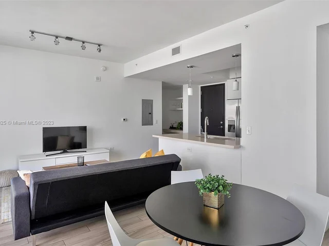 999 SW 1st Ave # 3315, Miami FL 33130