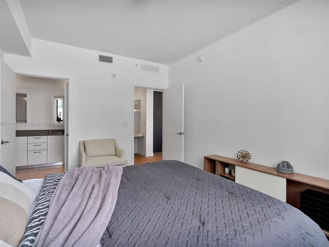 999 SW 1st Ave # 3315, Miami FL 33130