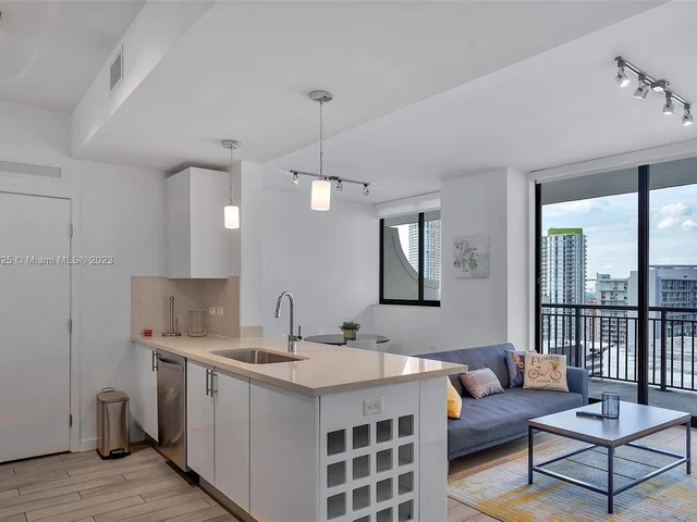 999 SW 1st Ave # 3315, Miami FL 33130