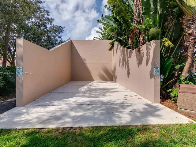 10740 Lenox Rd, Cooper City FL 33026