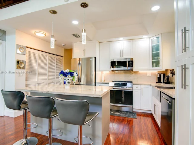 10740 Lenox Rd, Cooper City FL 33026