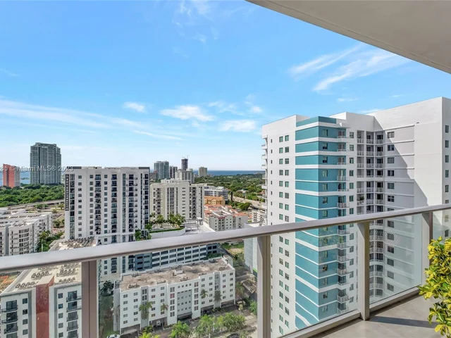 1010 SW 2nd Ave # 2101, Miami FL 33130
