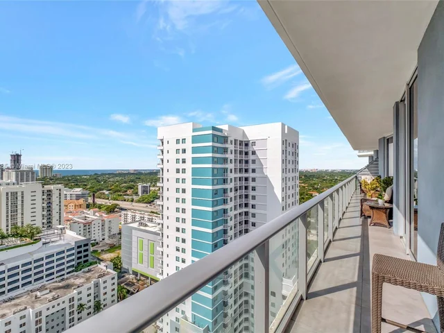 1010 SW 2nd Ave # 2101, Miami FL 33130