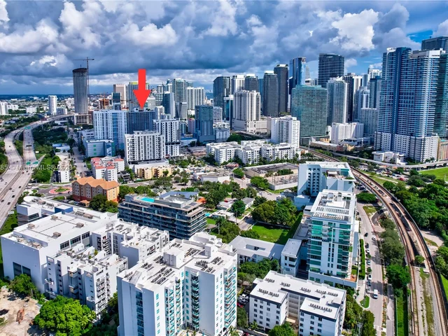 1010 SW 2nd Ave # 2101, Miami FL 33130