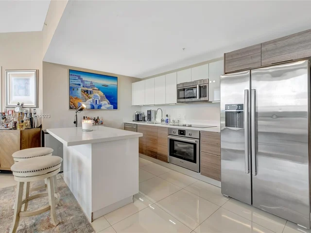 1010 SW 2nd Ave # 2101, Miami FL 33130