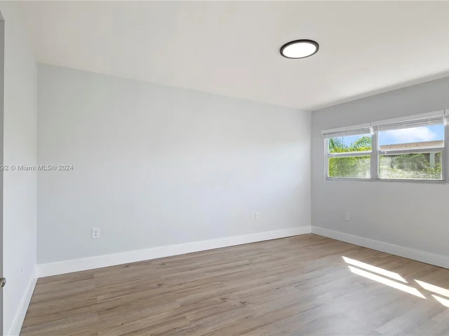 550 SW 137th Ave # 302L, Pembroke Pines FL 33027