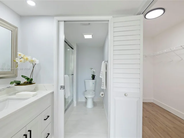 550 SW 137th Ave # 302L, Pembroke Pines FL 33027