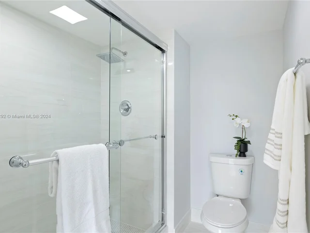 550 SW 137th Ave # 302L, Pembroke Pines FL 33027