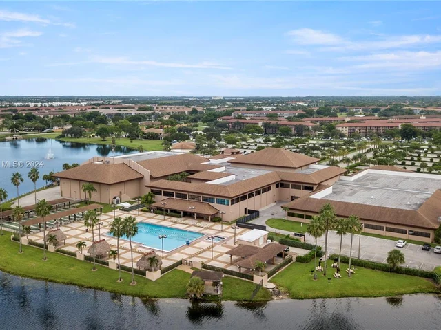 550 SW 137th Ave # 302L, Pembroke Pines FL 33027