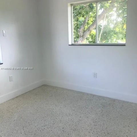 82 NW 27th St # 4, Miami FL 33127