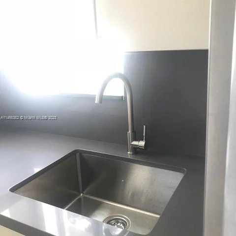 82 NW 27th St # 4, Miami FL 33127