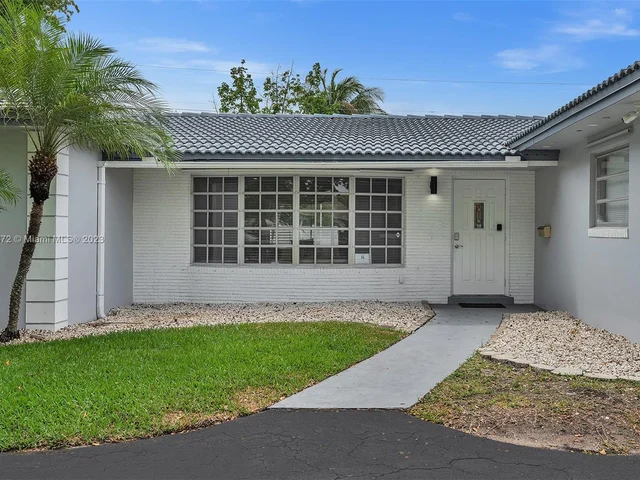 5200 Monroe St, Hollywood FL 33021