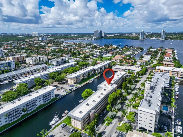 3600 NE 170 ST # D, North Miami Beach FL 33160
