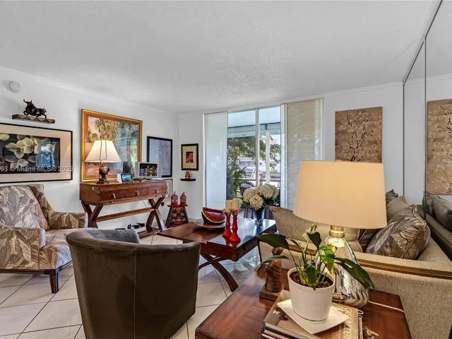 3600 NE 170 ST # D, North Miami Beach FL 33160