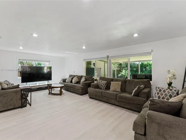 2255 SW 24th Ter, Miami FL 33145