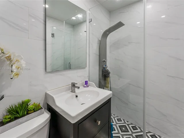 2255 SW 24th Ter, Miami FL 33145