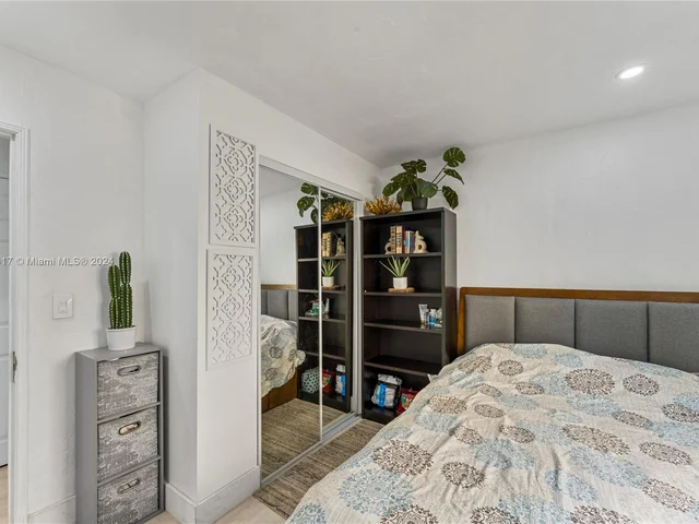 2255 SW 24th Ter, Miami FL 33145