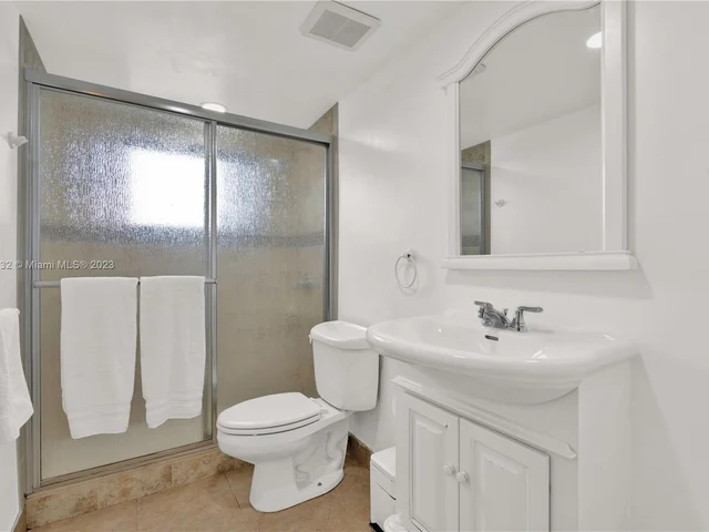 4000 NE 170th St # 101, North Miami Beach FL 33160