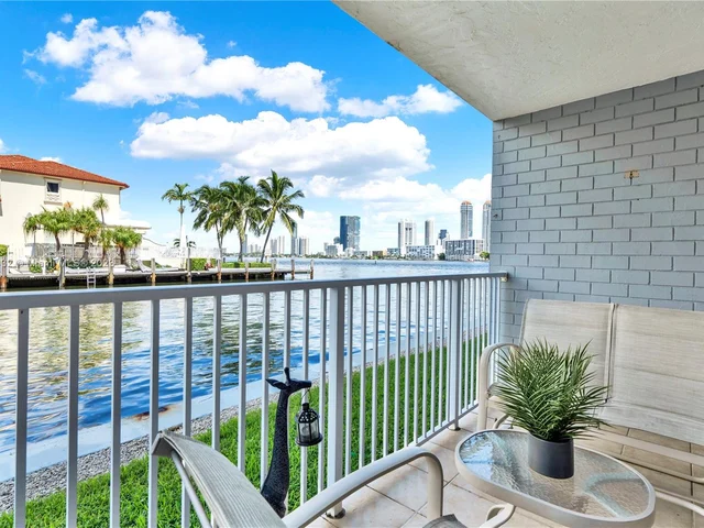 4000 NE 170th St # 101, North Miami Beach FL 33160