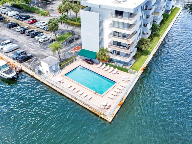 4000 NE 170th St # 101, North Miami Beach FL 33160