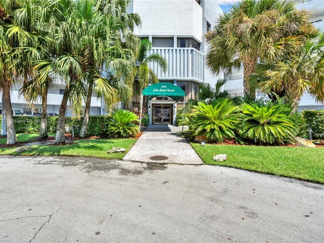 4000 NE 170th St # 101, North Miami Beach FL 33160