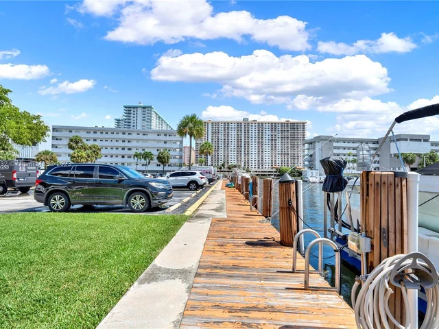 4000 NE 170th St # 101, North Miami Beach FL 33160