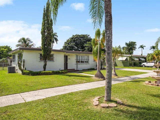 1700 NW 9th Ct, Homestead FL 33030