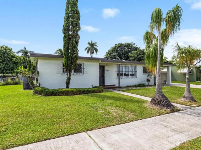1700 NW 9th Ct, Homestead FL 33030