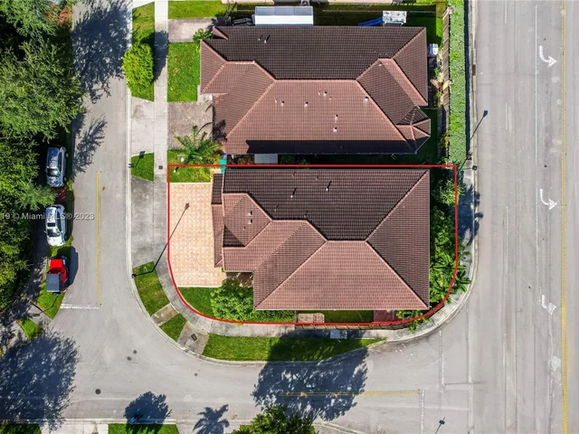 15051 SW 18th Ter, Miami FL 33185