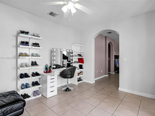 15051 SW 18th Ter, Miami FL 33185