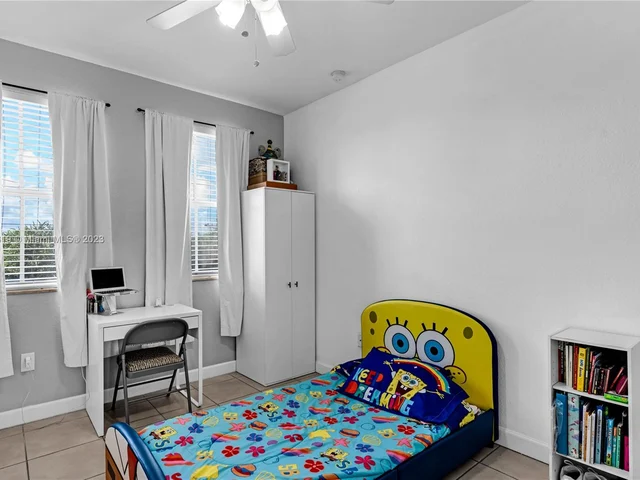 15051 SW 18th Ter, Miami FL 33185