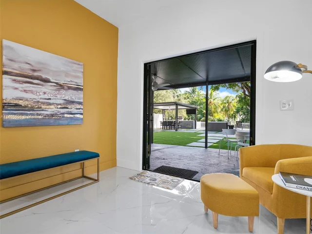 11843 W Biscayne Canal Rd, Miami FL 33161