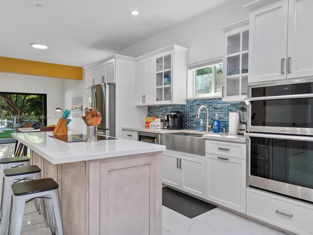 11843 W Biscayne Canal Rd, Miami FL 33161