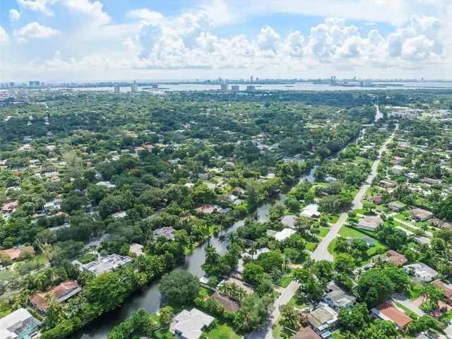 11843 W Biscayne Canal Rd, Miami FL 33161