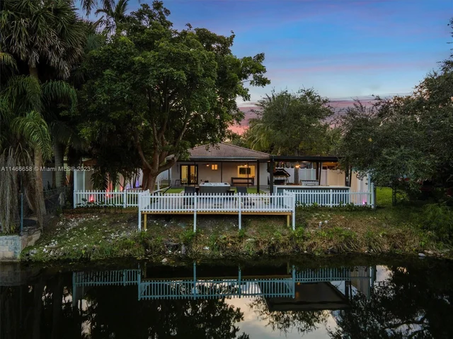 11843 W Biscayne Canal Rd, Miami FL 33161