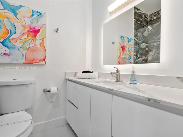 11843 W Biscayne Canal Rd, Miami FL 33161