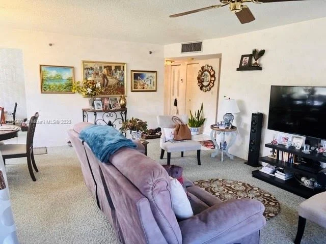 1100 Saint Charles Pl # 218, Pembroke Pines FL 33026