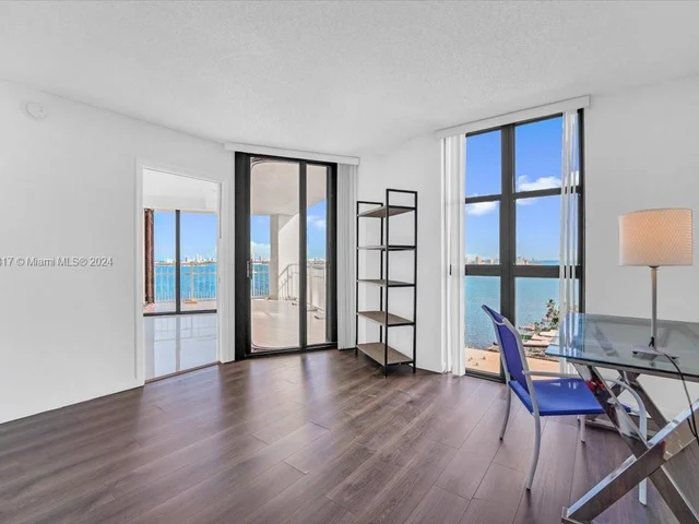 4000 Towerside Ter # 1704, Miami FL 33138