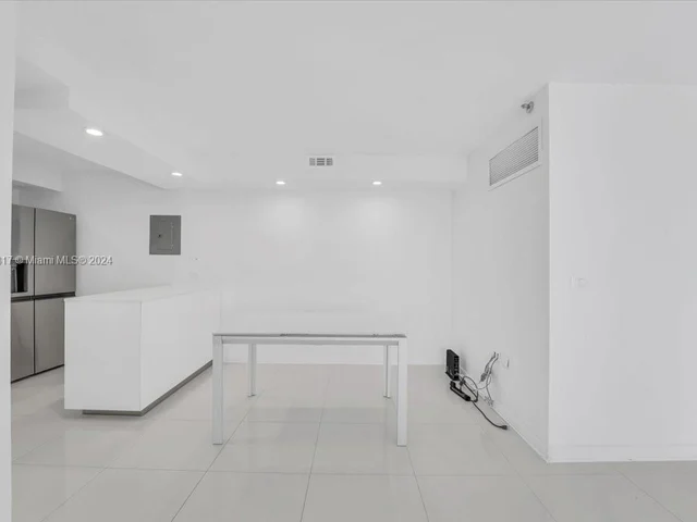 4000 Towerside Ter # 1704, Miami FL 33138