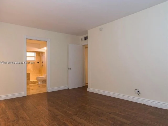 121 Golden Isles Dr # 307, Hallandale Beach FL 33009