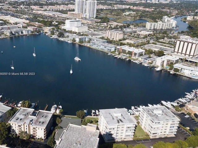 121 Golden Isles Dr # 307, Hallandale Beach FL 33009