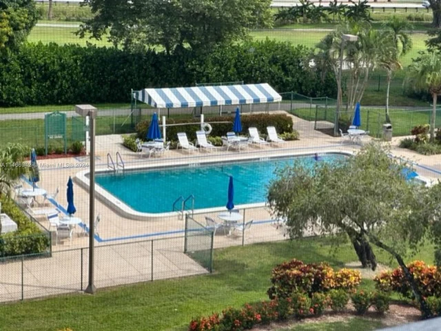 1300 Saint Charles Pl # 519, Pembroke Pines FL 33026