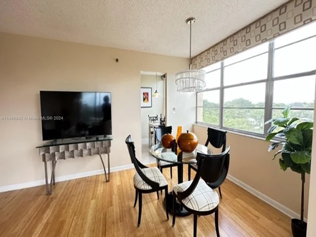 1300 Saint Charles Pl # 519, Pembroke Pines FL 33026