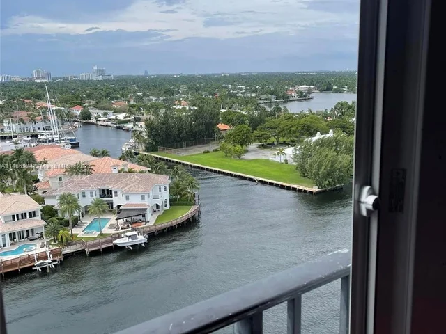 1400 S Ocean Dr # 1605, Hollywood FL 33019