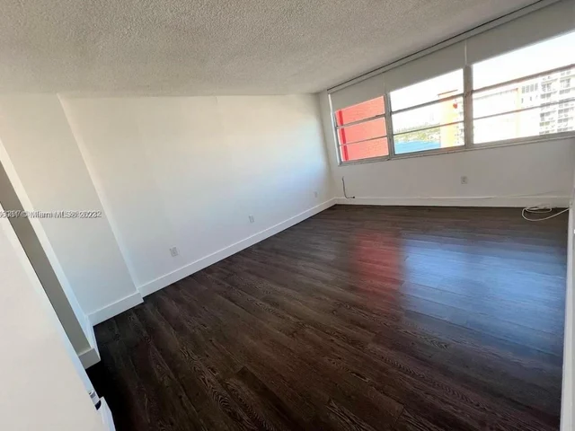 1301 NE Miami Gardens Dr # 1625W, Miami FL 33179