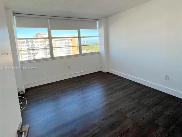 1301 NE Miami Gardens Dr # 1625W, Miami FL 33179