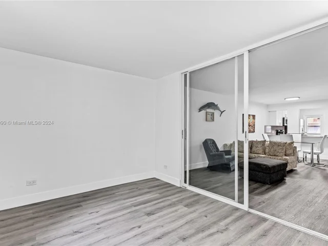 445 NE 195th St # 125, Miami FL 33179